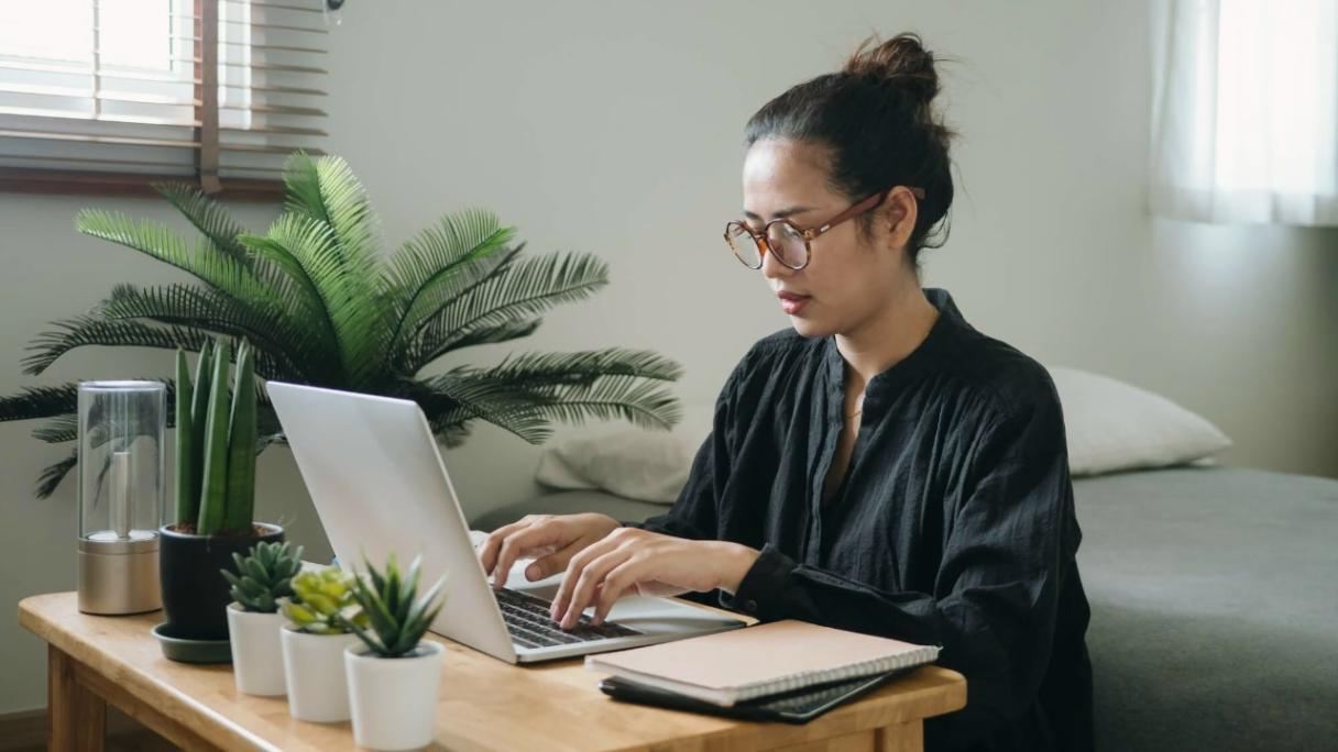 Online eğitim platformunda takım çalışması simülasyonu ve uygulama